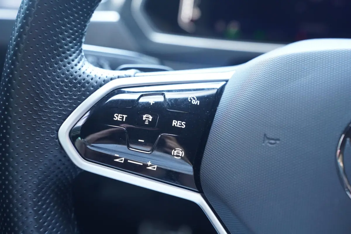 1.4 TSI eHybrid R-Line Business+ NAP SOH 89% Clima Camera 360 Apple Carplay Led koplampen Rijklaar!