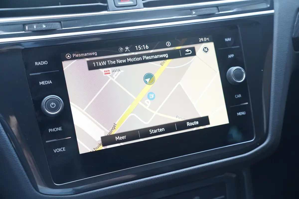 1.4 TSI eHybrid R-Line Business+ NAP SOH 89% Clima Camera 360 Apple Carplay Led koplampen Rijklaar!