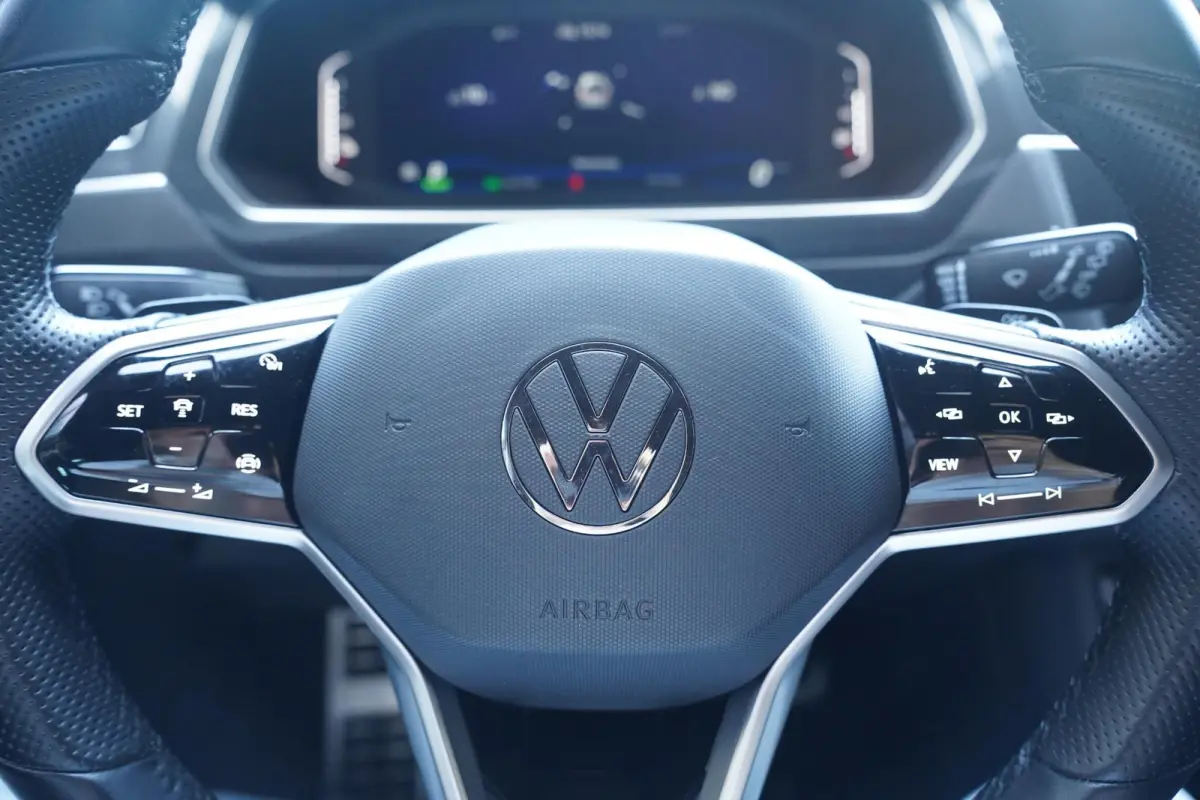 1.4 TSI eHybrid R-Line Business+ NAP SOH 89% Clima Camera 360 Apple Carplay Led koplampen Rijklaar!