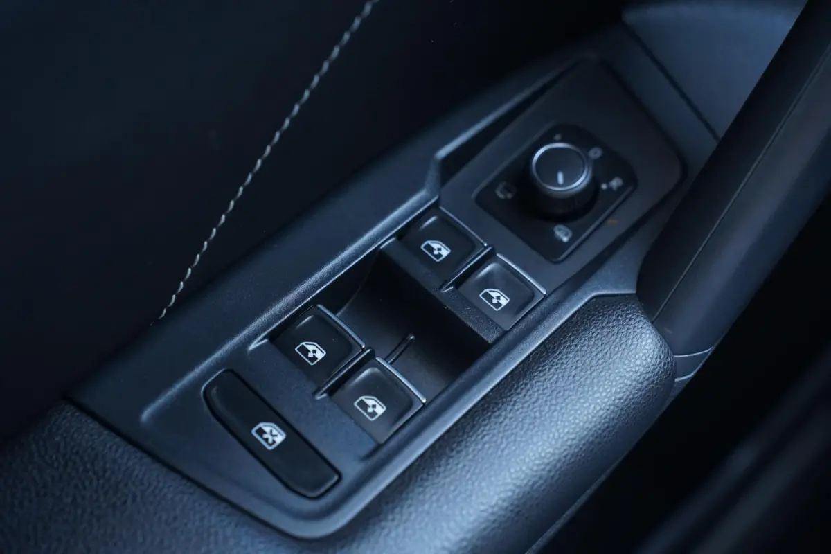 1.4 TSI eHybrid R-Line Business+ NAP SOH 89% Clima Camera 360 Apple Carplay Led koplampen Rijklaar!