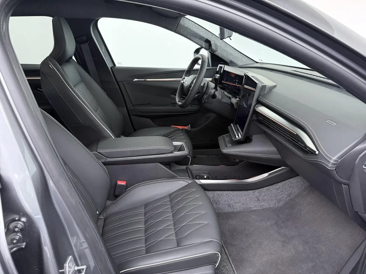 Instyle 87 kWh | Harman Kardon | Lederen Bekl. | 150kW DC laden |8 jaar garantie