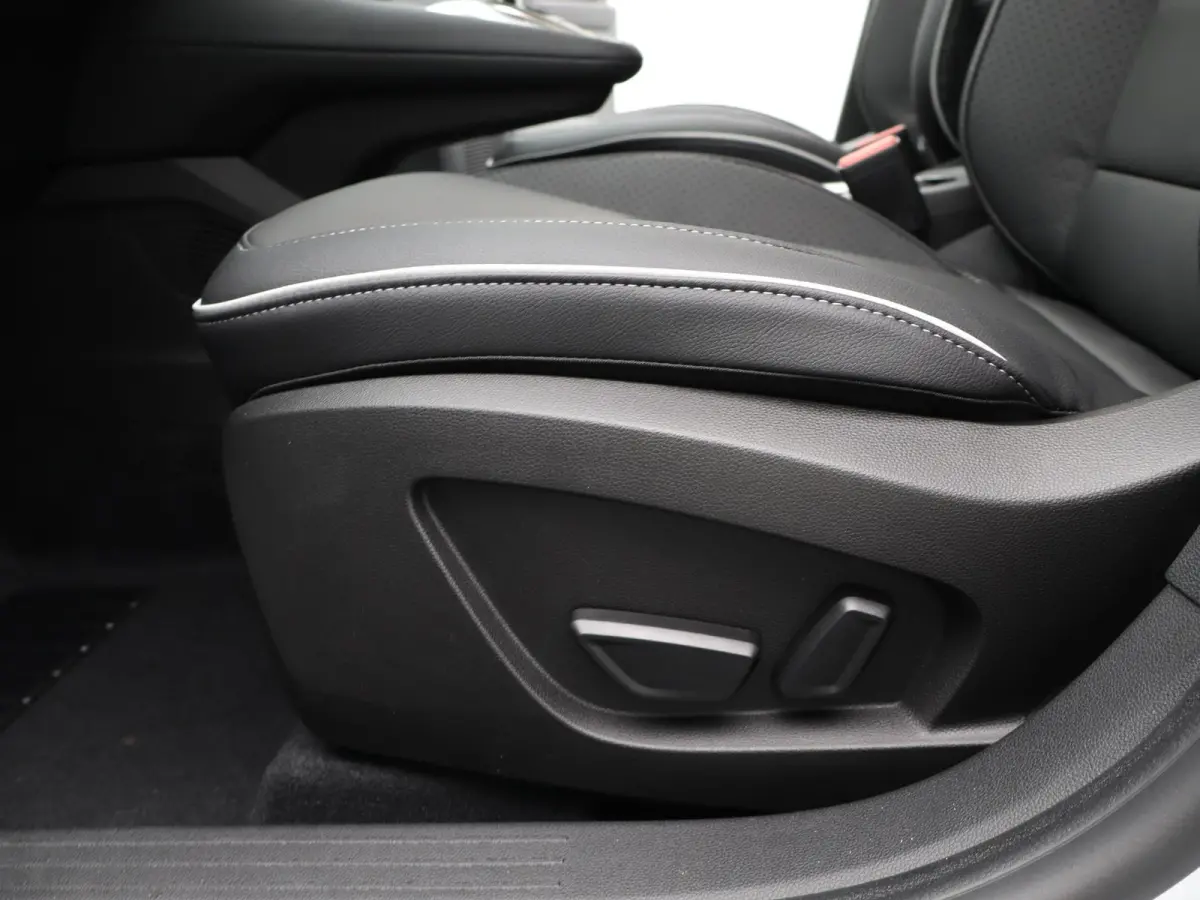 1.8 HEV Instyle | Harman Kardon | Lederen bekl. | Google Navigatie |8 jaar garantie