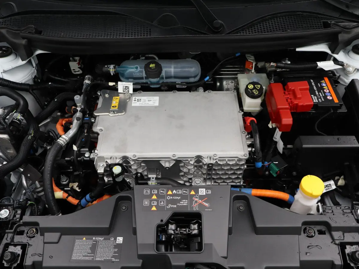 ADVANCE 52 kWh | Stoel- & Stuurverw. | Parkeercamera | Adapt. Cruise |