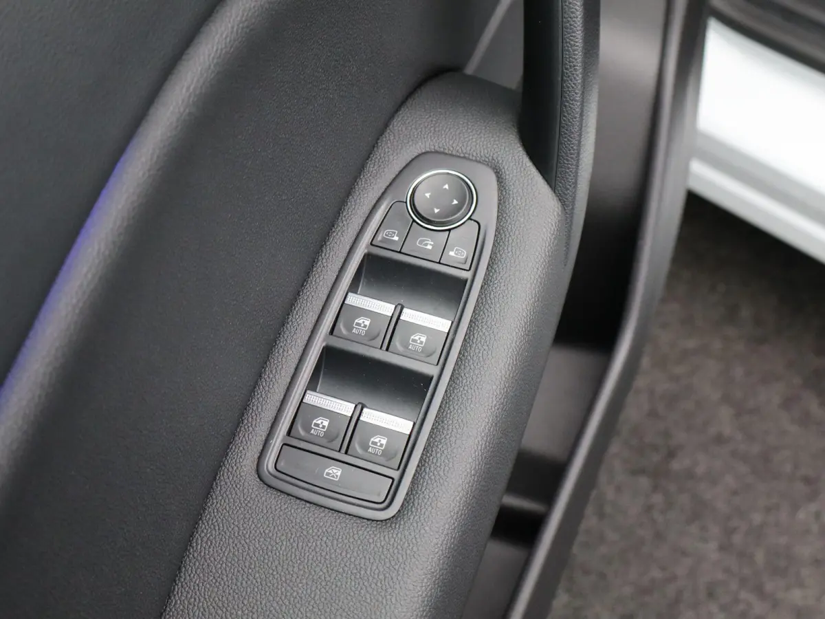 1.8 HEV AT Instyle | Harman Kardon | Lederen Bekl. | Schuif-/kanteldak |