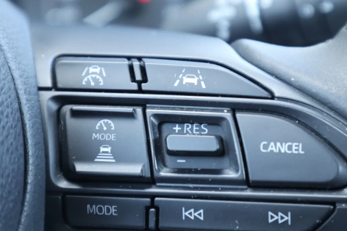 1.5 Centre-line Clima / Camera / Cruise / Apple-Anroid / ST-Verwarming / LM-Velgen