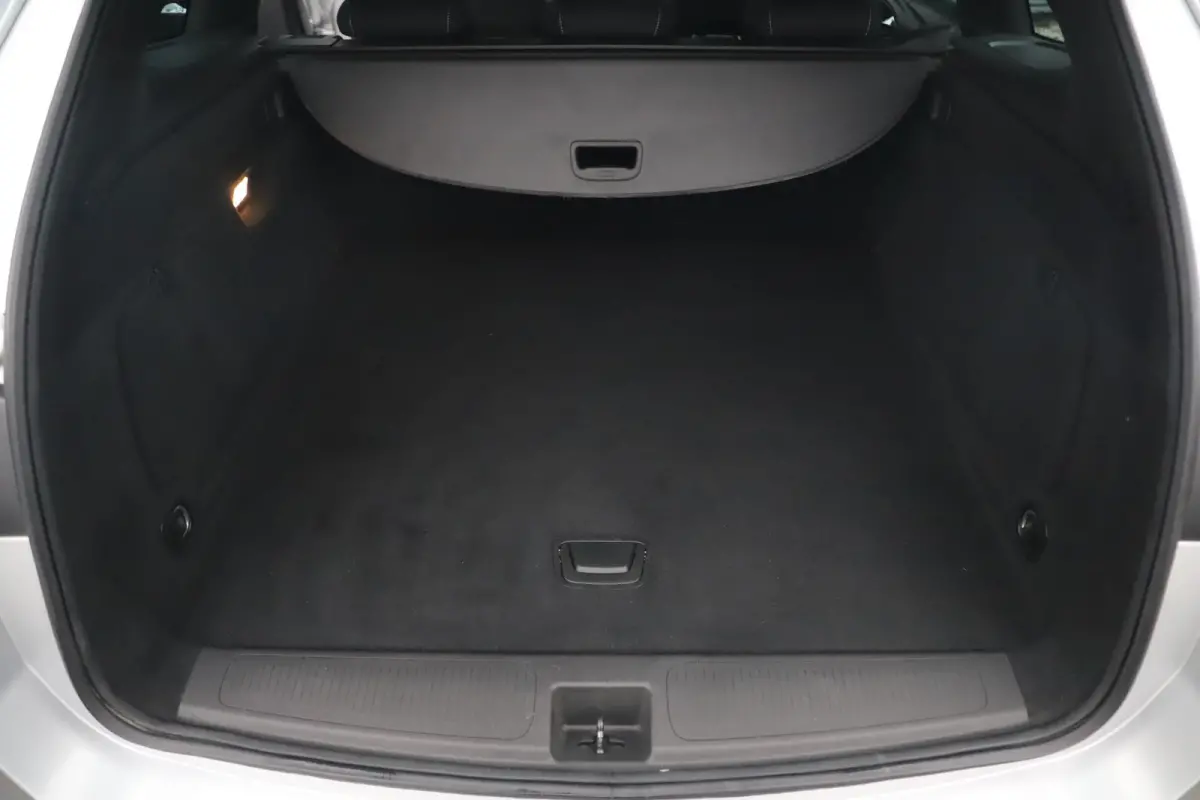 1.0 Turbo 120 Jaar Edition 16 inch Navigatie Carplay Android Clima Cruise Parkeersensor Getint Glas