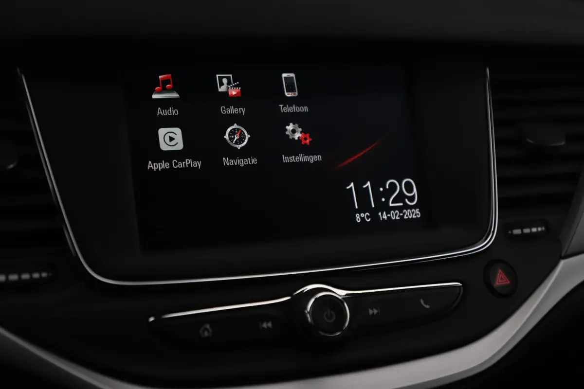 1.0 Turbo 120 Jaar Edition 16 inch Navigatie Carplay Android Clima Cruise Parkeersensor Getint Glas