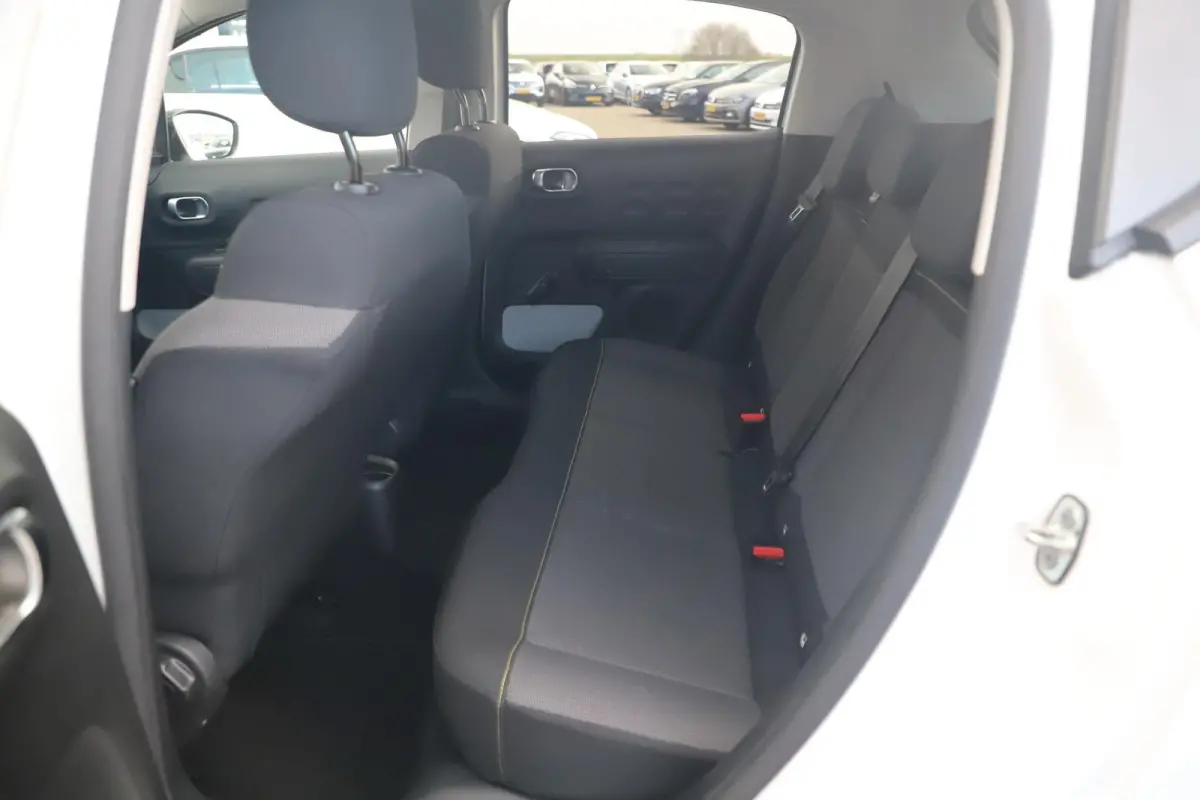 1.2 PureTech Feel Nieuwe DB Riem! Navigatie Carplay Android Clima Cruise Parkeersensor Lane Assist