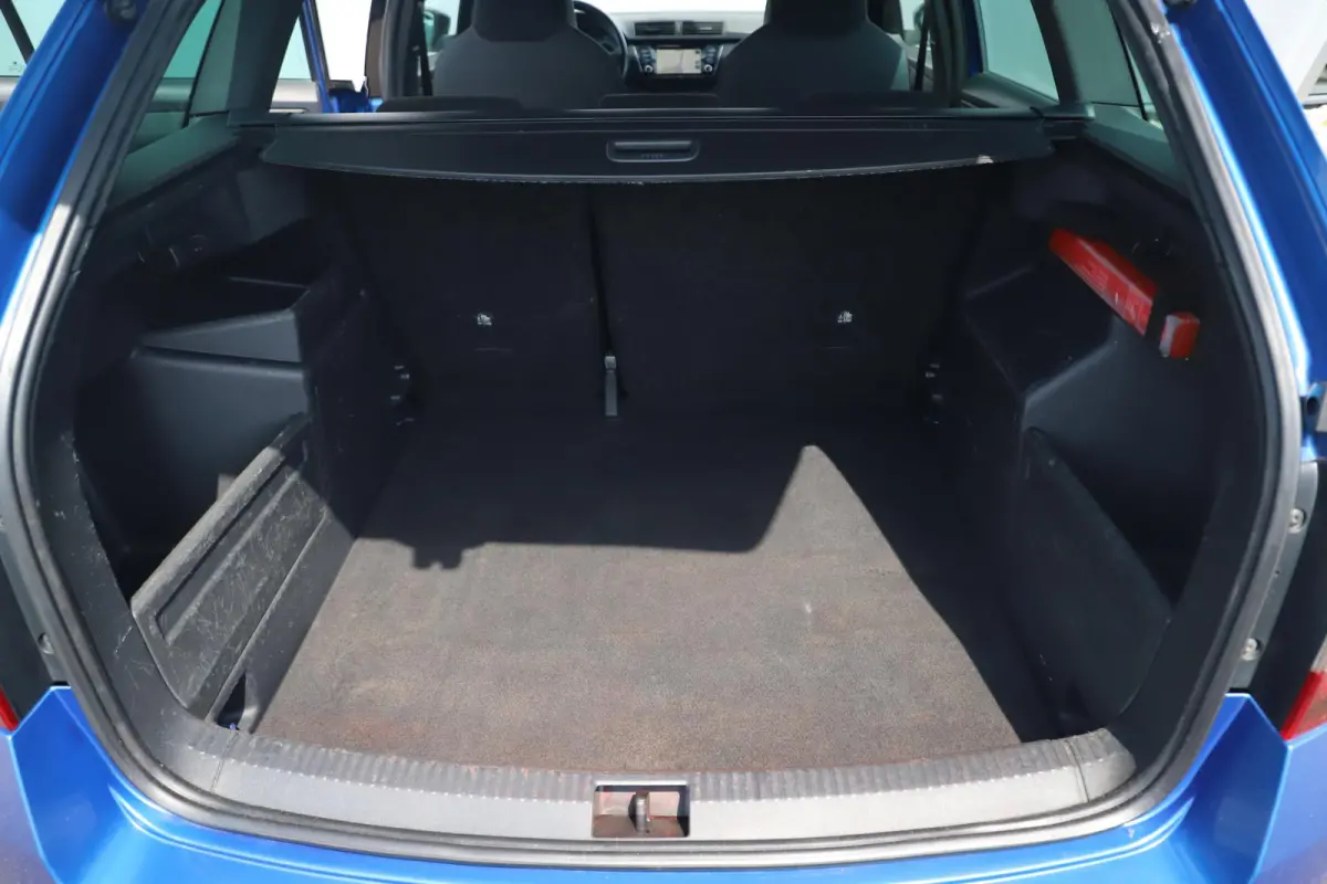 1.0 TSI Monte Carlo 95PK Trekhaak 16 inch LMV Navigatie Clima Cruise Parkeersensor