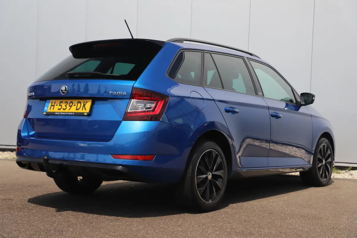 1.0 TSI Monte Carlo 95PK Trekhaak 16 inch LMV Navigatie Clima Cruise Parkeersensor