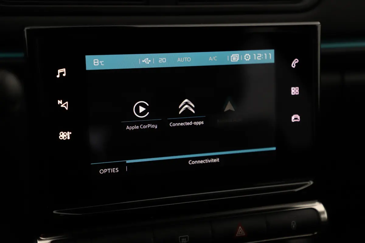 1.2 PureTech Shine Navigatie Achteruitrijcamera 17 inch LMV Carplay Android Climate Cruise Control Rijstrooksensor Parkeersensor