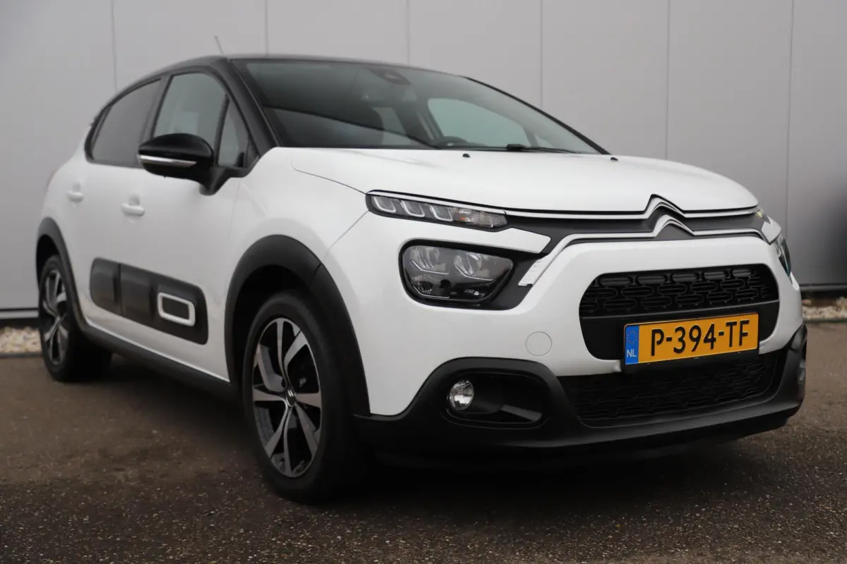 1.2 PureTech Shine Navigatie Achteruitrijcamera 17 inch LMV Carplay Android Climate Cruise Control Rijstrooksensor Parkeersensor