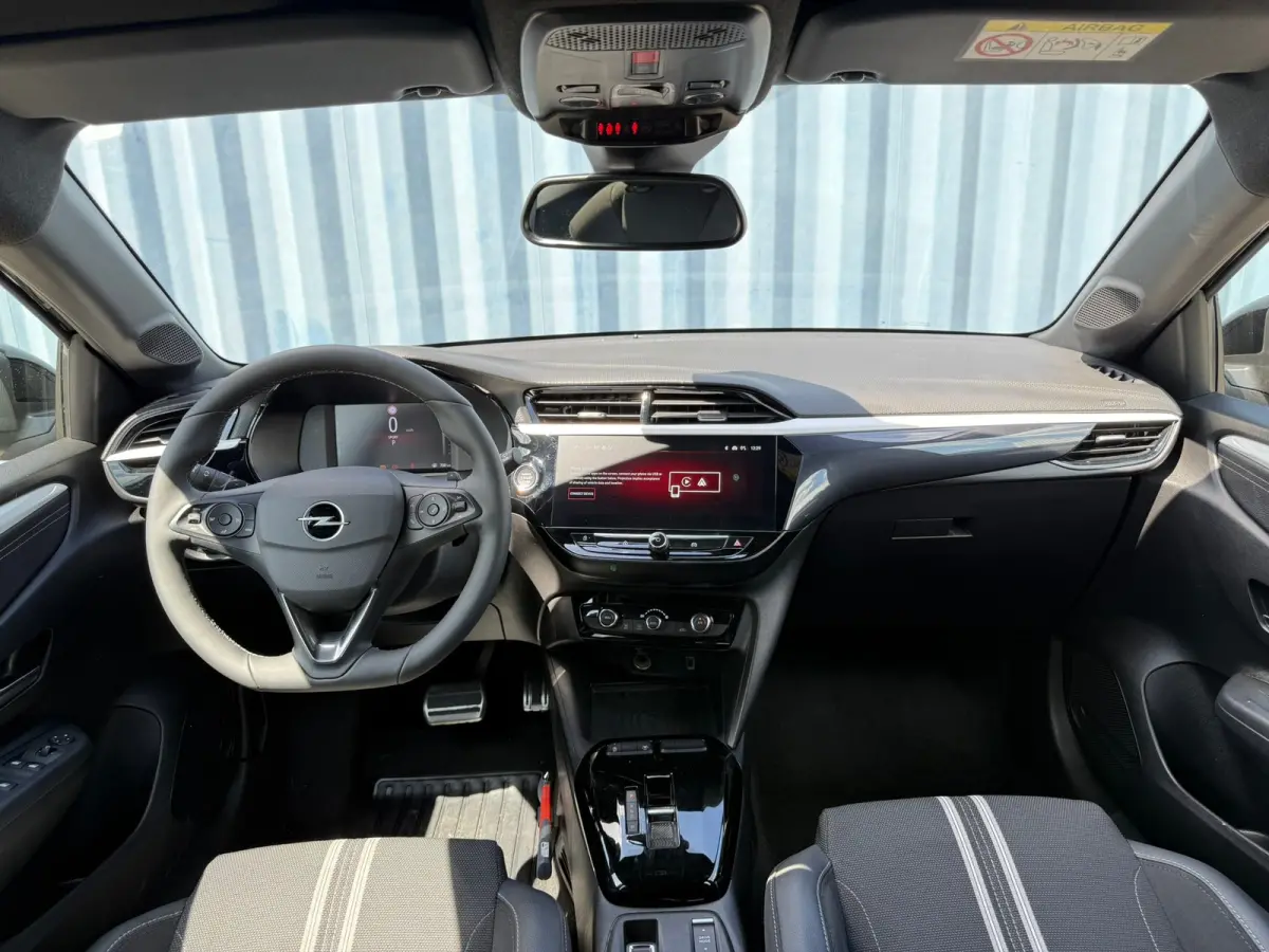 1.2 Turbo Hybrid GS Achteruitrijcamera | Keyless | Dode hoek detectie | Cruise control | Apple carplay & Android auto