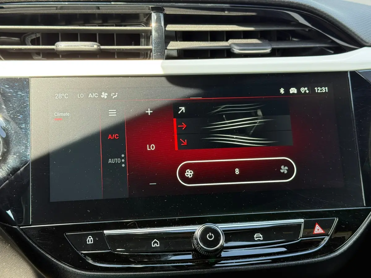 1.2 Turbo Hybrid GS Achteruitrijcamera | Keyless | Dode hoek detectie | Cruise control | Apple carplay & Android auto