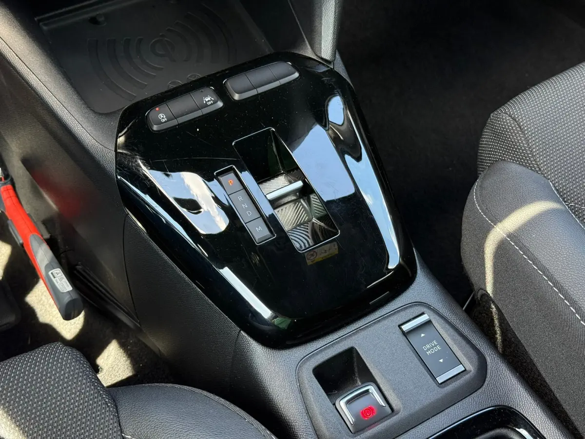 1.2 Turbo Hybrid GS Achteruitrijcamera | Keyless | Dode hoek detectie | Cruise control | Apple carplay & Android auto