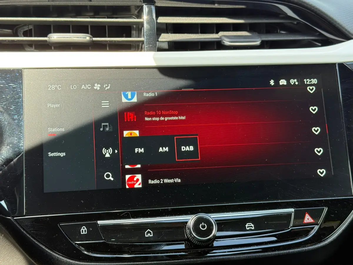 1.2 Turbo Hybrid GS Achteruitrijcamera | Keyless | Dode hoek detectie | Cruise control | Apple carplay & Android auto