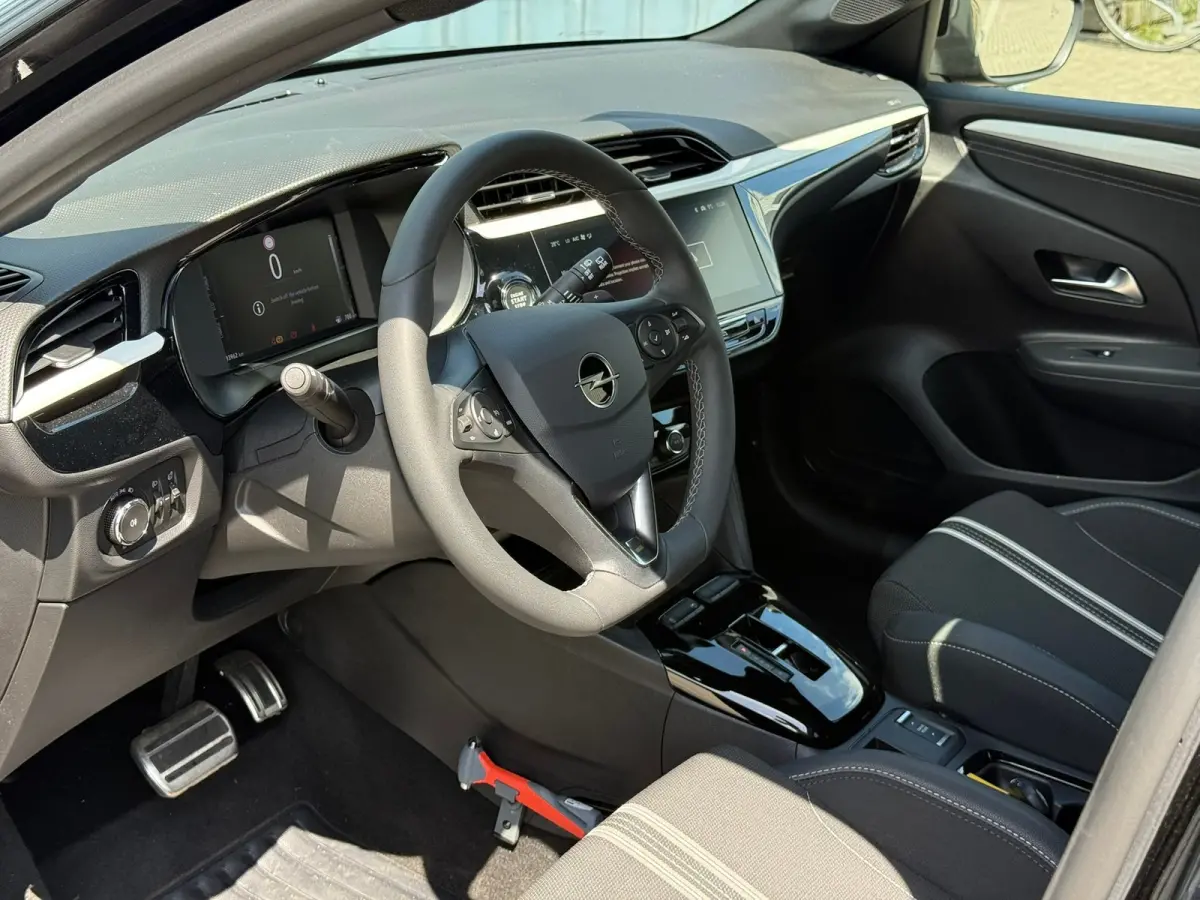1.2 Turbo Hybrid GS Achteruitrijcamera | Keyless | Dode hoek detectie | Cruise control | Apple carplay & Android auto