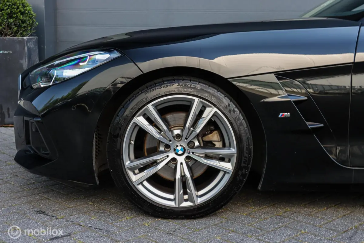 sDrive20i M-Sport|LED|Leder|Camera|Carplay