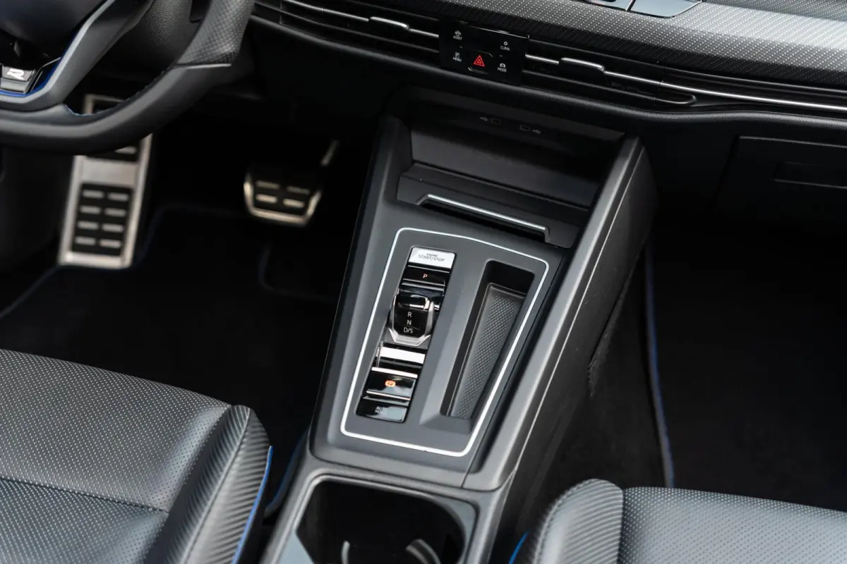 2.0 TSI R 4Motion Performance Akrapovic HUD