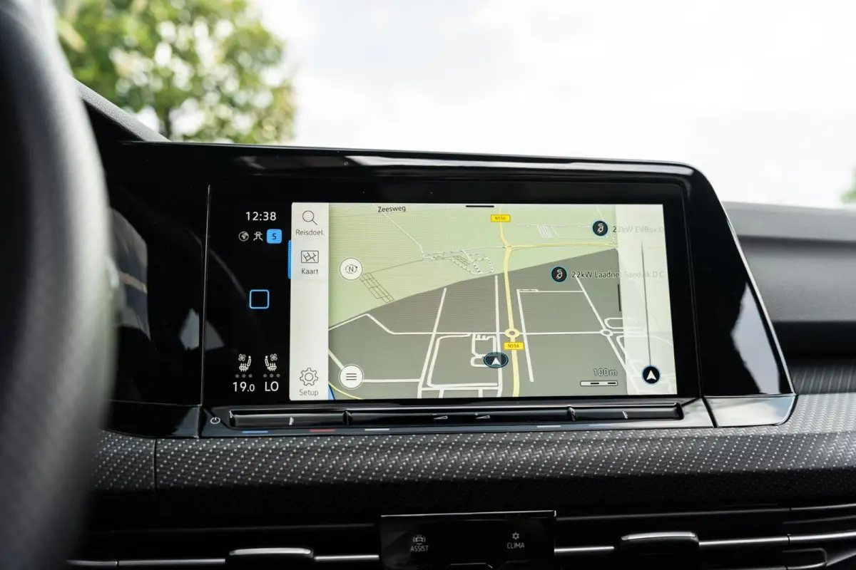 2.0 TSI R 4Motion Performance Akrapovic HUD