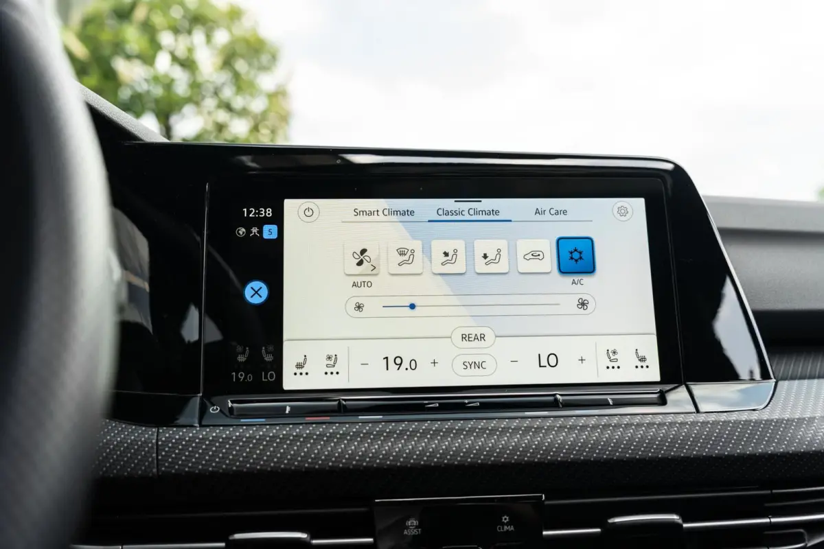 2.0 TSI R 4Motion Performance Akrapovic HUD