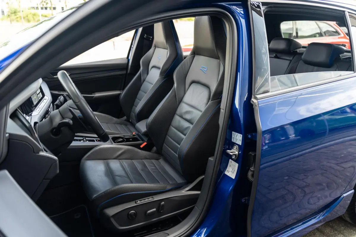 2.0 TSI R 4Motion Performance Akrapovic HUD