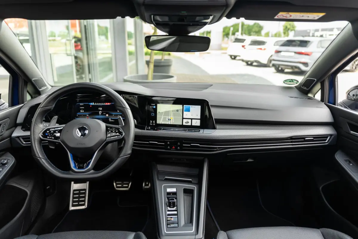 2.0 TSI R 4Motion Performance Akrapovic HUD