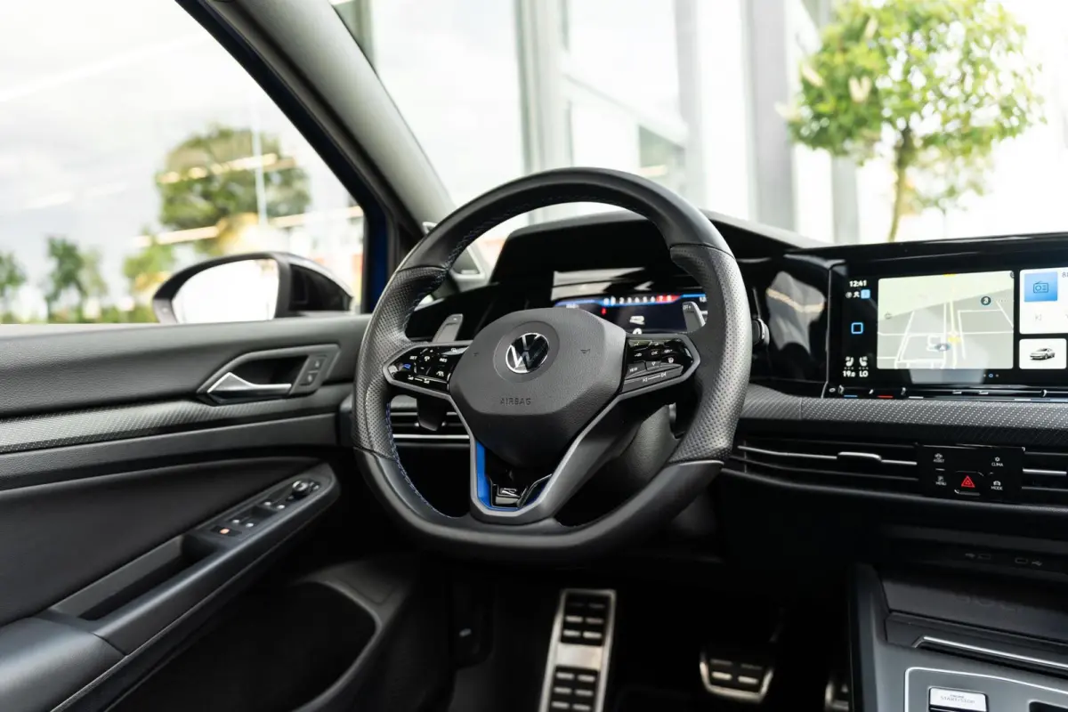 2.0 TSI R 4Motion Performance Akrapovic HUD