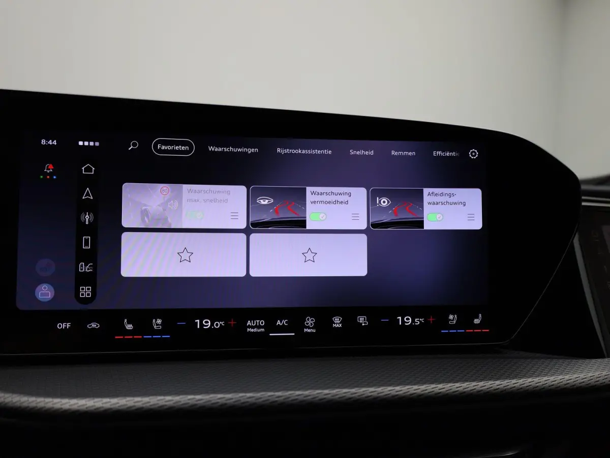 2.0 TFSI e-hybrid quattro S edition Competition Navigatie | Panorama-glasdak | Trekhaak | B&O | 21"LM Velgen | Stoelventilatie | Airco