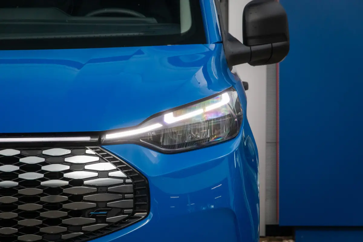 L2H1 Trend | Trekhaak+2300kg trekgewicht! | Cruise control | Navi | Camera | LED | Direct leverbaar! | Achteruitrijcamera - digitaal | Cruisecontrolsysteem (Cruisecontrol) | Koplamp LED