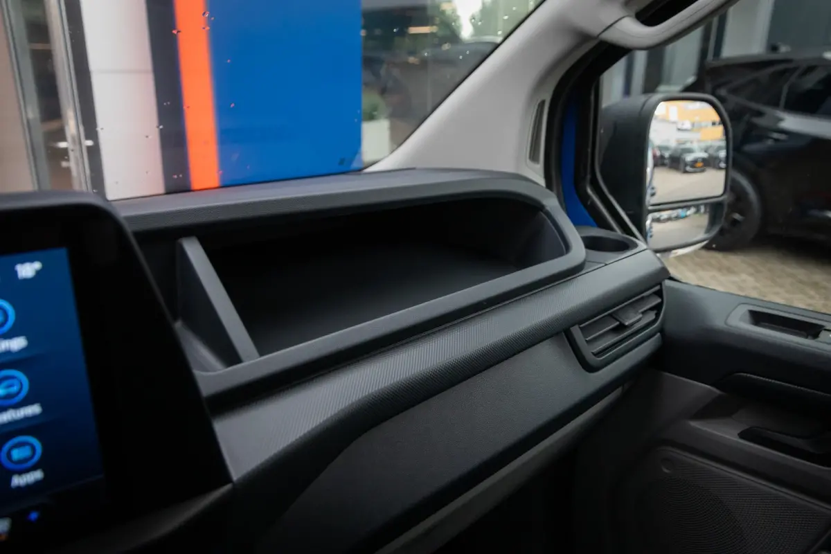 L2H1 Trend | Trekhaak+2300kg trekgewicht! | Cruise control | Navi | Camera | LED | Direct leverbaar! | Achteruitrijcamera - digitaal | Cruisecontrolsysteem (Cruisecontrol) | Koplamp LED