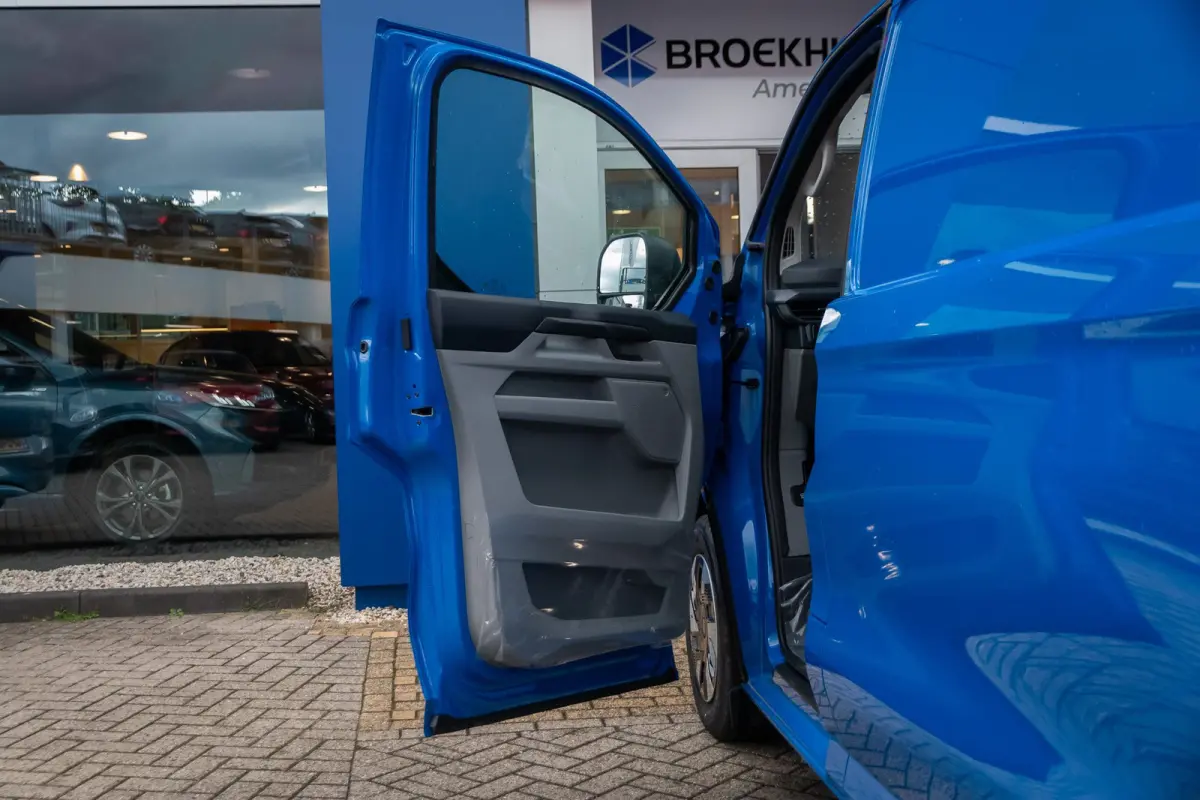 L2H1 Trend | Trekhaak+2300kg trekgewicht! | Cruise control | Navi | Camera | LED | Direct leverbaar! | Achteruitrijcamera - digitaal | Cruisecontrolsysteem (Cruisecontrol) | Koplamp LED