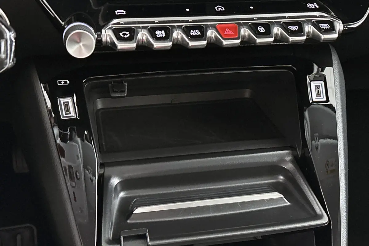 1.2 PureTech 100 Allure Apple CarPlay Climate Control