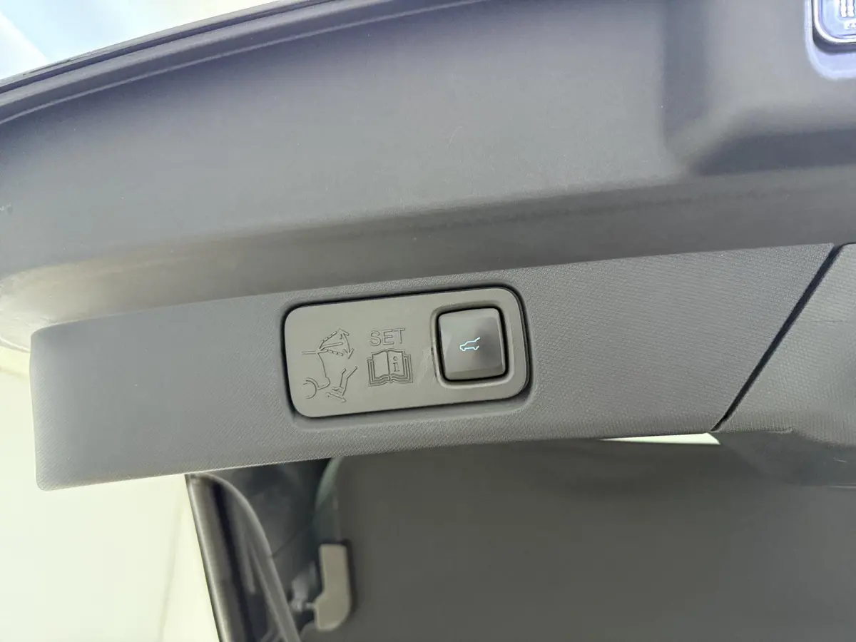 AWD 75 kWh | SOH 91% | Elek. Lederen Stoelen | 360 Camera | B&O Audio | Elek. Kofferklep | Winter Pakket |
