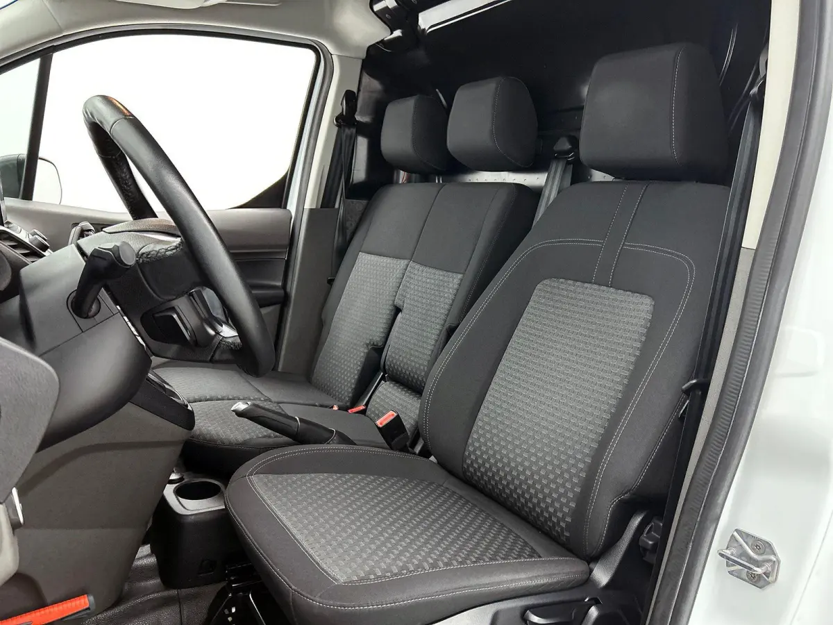 1.5 EcoBlue Automaat L2 Trend Navigatie Airco Parkeersensoren Cruise Control 3Zits Camera DAB+