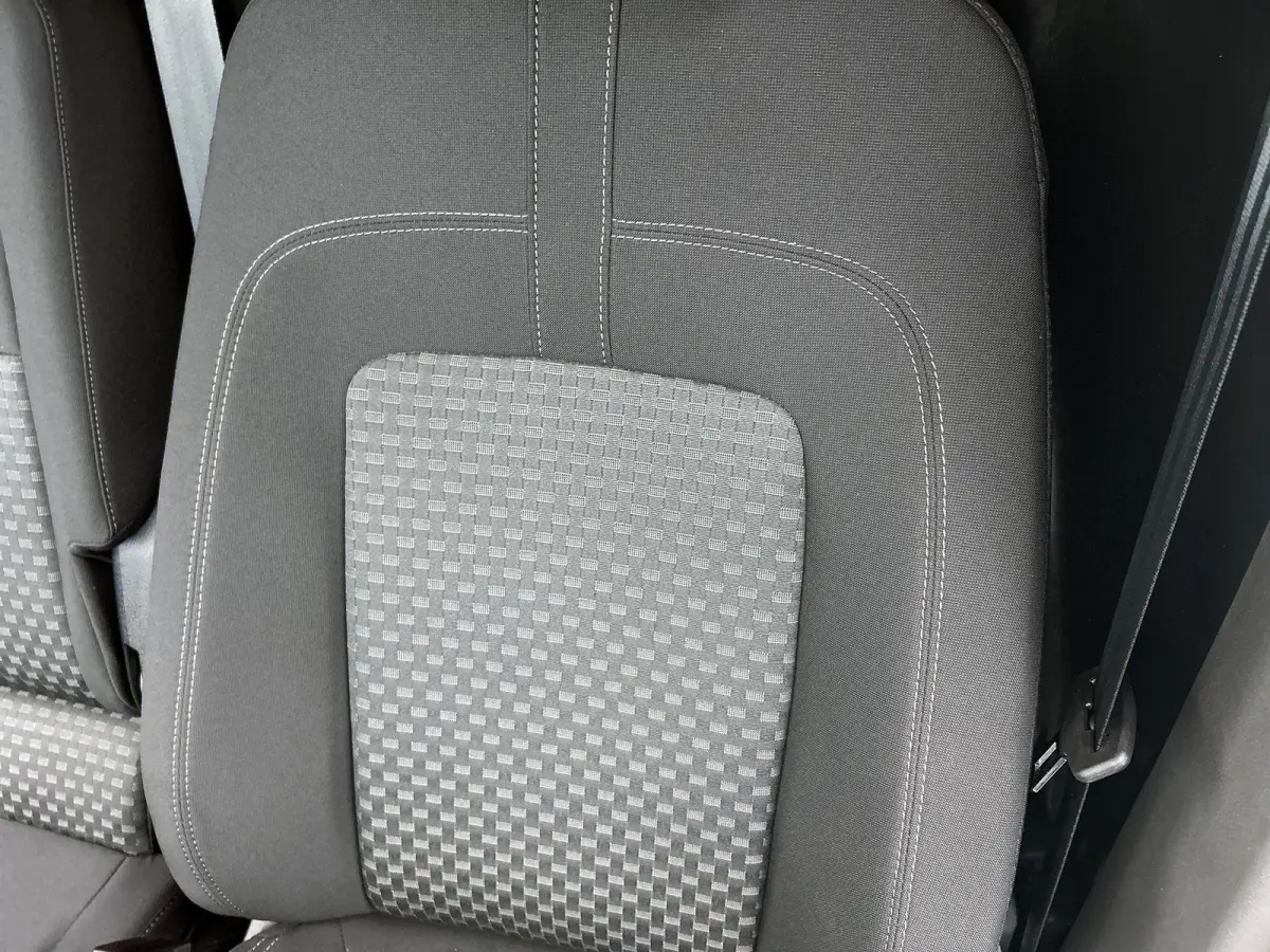 1.5 EcoBlue Automaat L2 Trend Navigatie Airco Parkeersensoren Cruise Control 3Zits Camera DAB+
