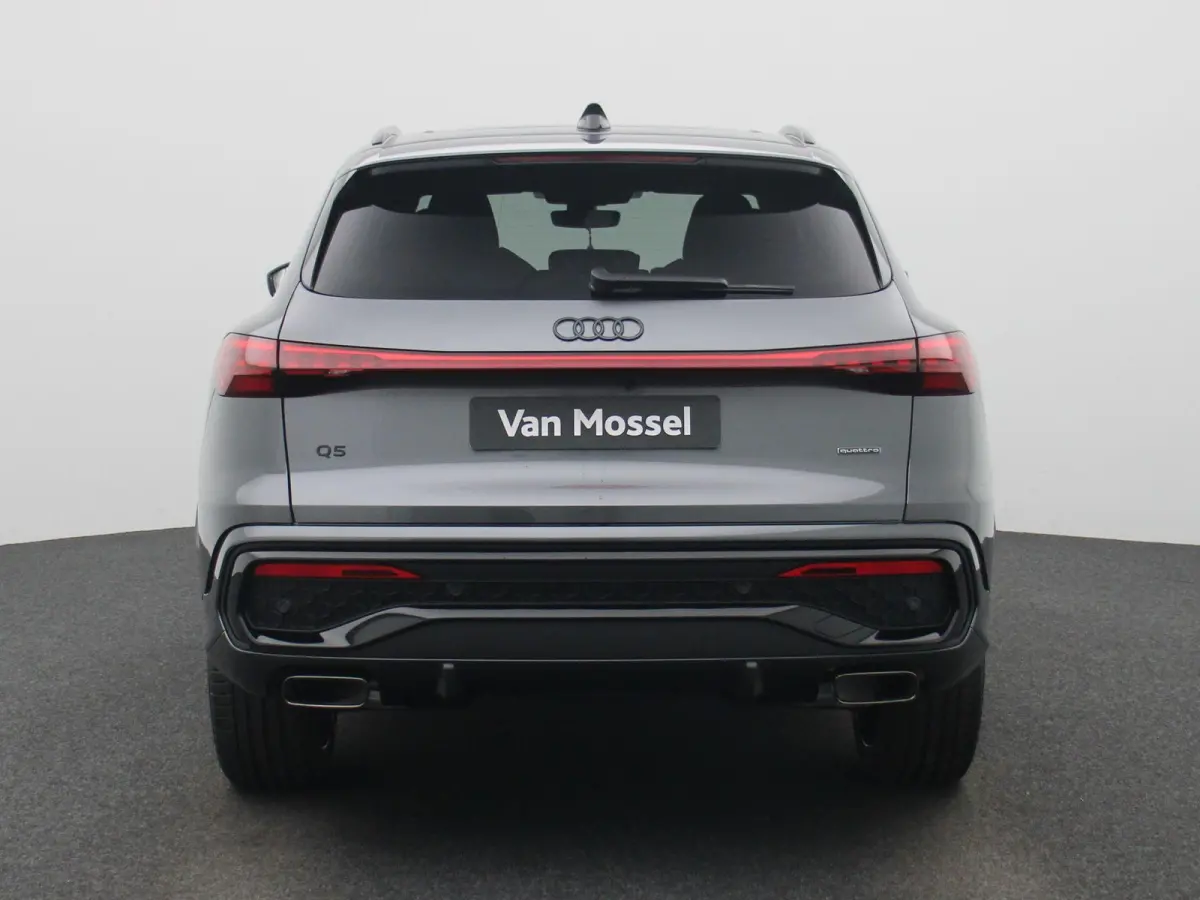 2.0 TFSI e-hybrid quattro S edition Competition Navigatie | Panorama Glasdak | Trekhaak | 21" Lm Velgen | Stoelventilatie | B&O | Airco