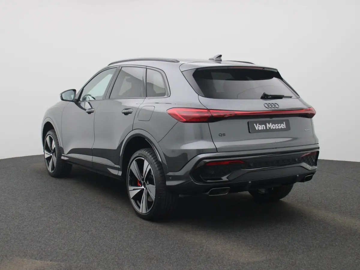 2.0 TFSI e-hybrid quattro S edition Competition Navigatie | Panorama Glasdak | Trekhaak | 21" Lm Velgen | Stoelventilatie | B&O | Airco