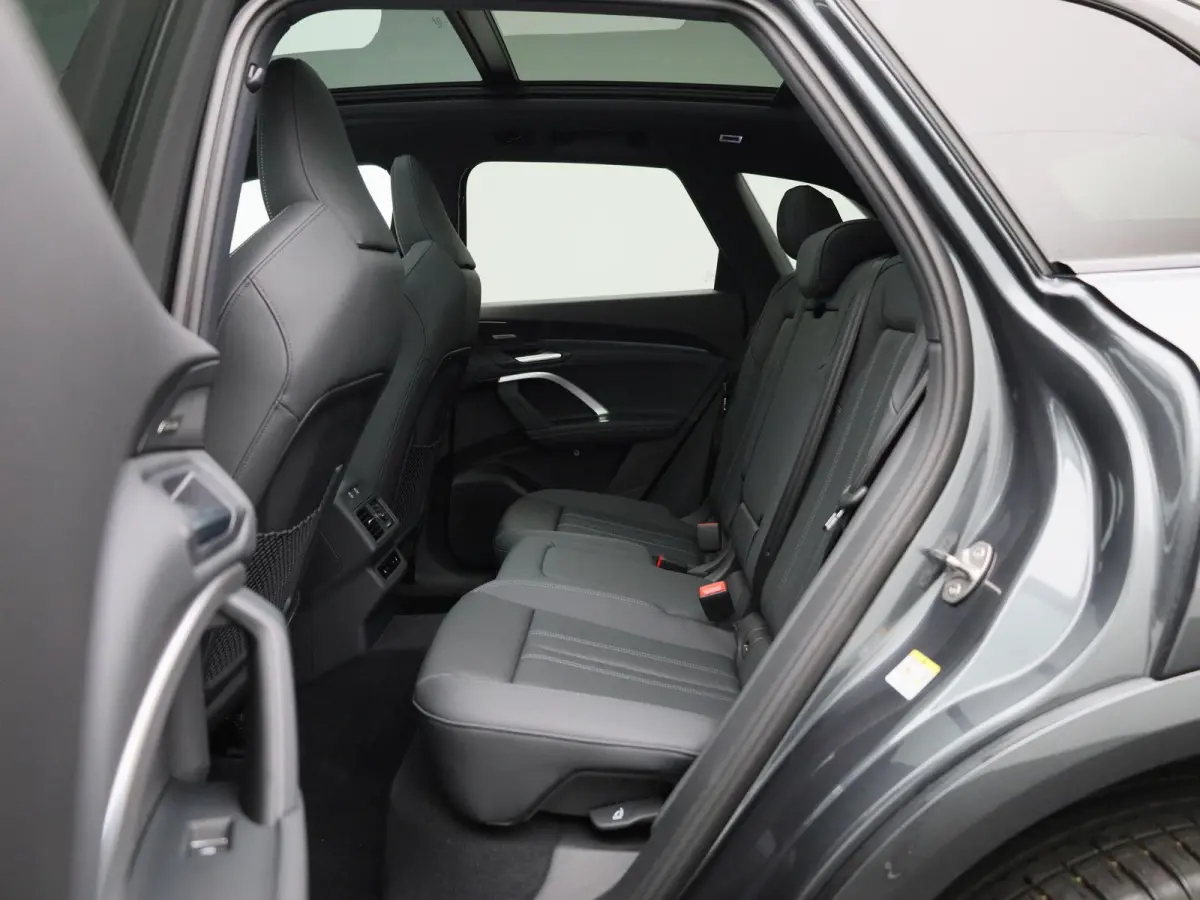 2.0 TFSI e-hybrid quattro S edition Competition Navigatie | Panorama Glasdak | Trekhaak | 21" Lm Velgen | Stoelventilatie | B&O | Airco