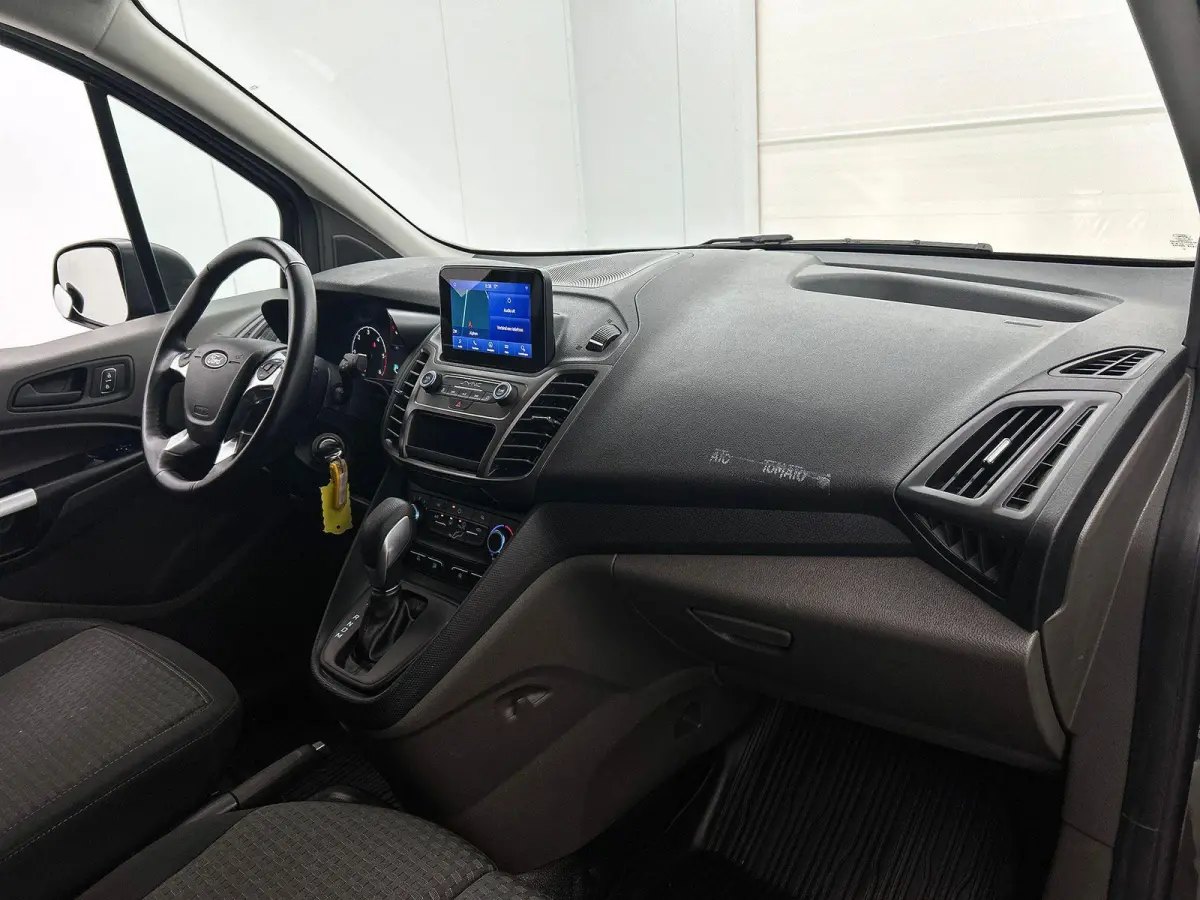 1.5 EcoBlue L2 Trend Automaat Navigatie Airco Parkeersensoren Cruise Control 3Zits Camera DAB+