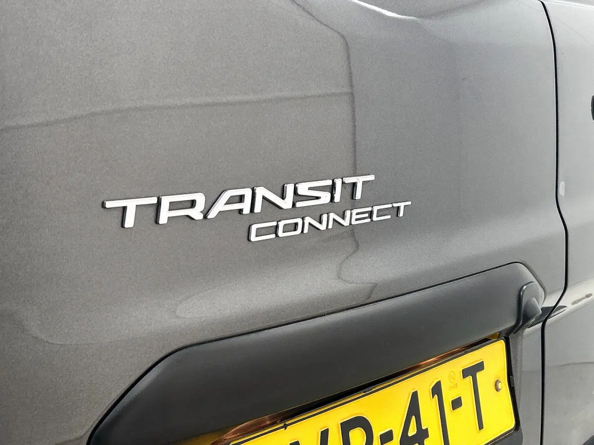 1.5 EcoBlue L2 Trend Automaat Navigatie Airco Parkeersensoren Cruise Control 3Zits Camera DAB+