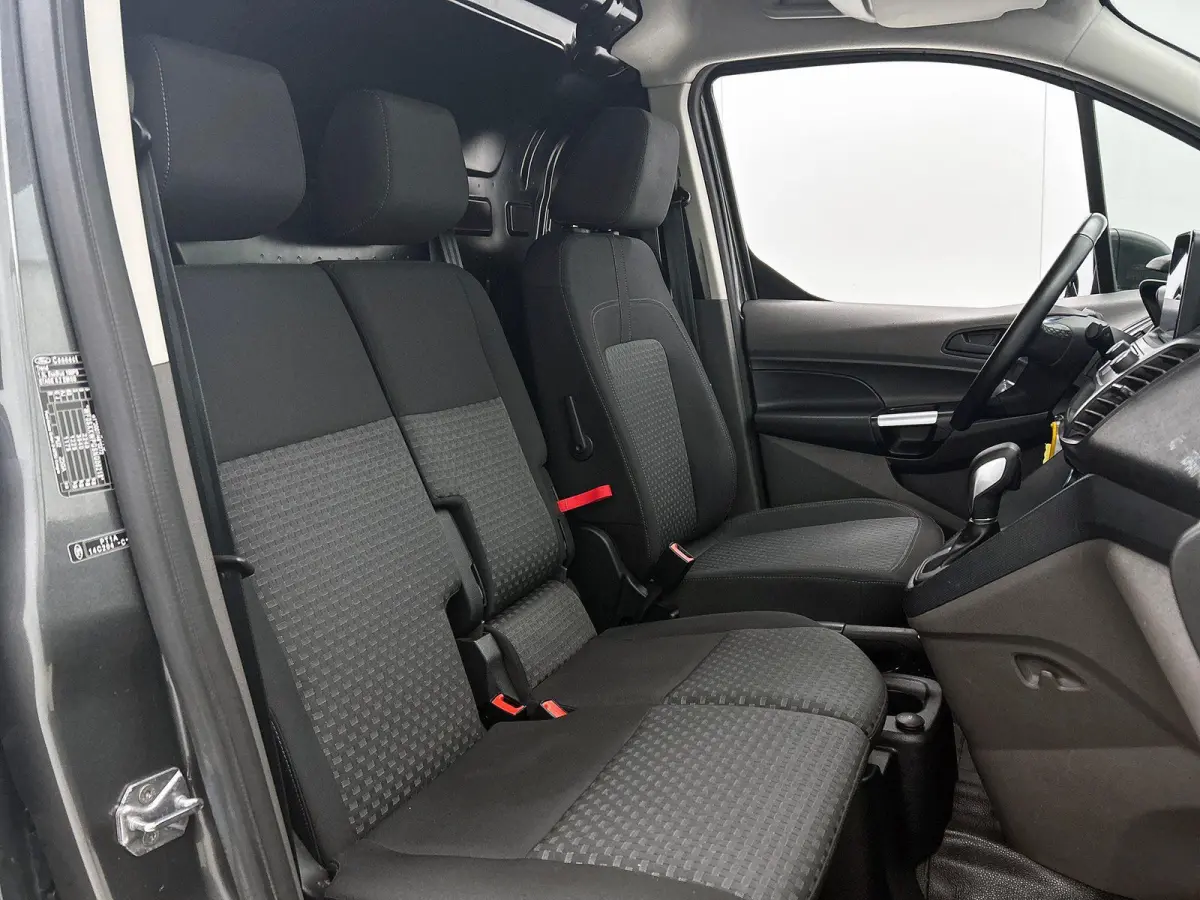 1.5 EcoBlue L2 Trend Automaat Navigatie Airco Parkeersensoren Cruise Control 3Zits Camera DAB+