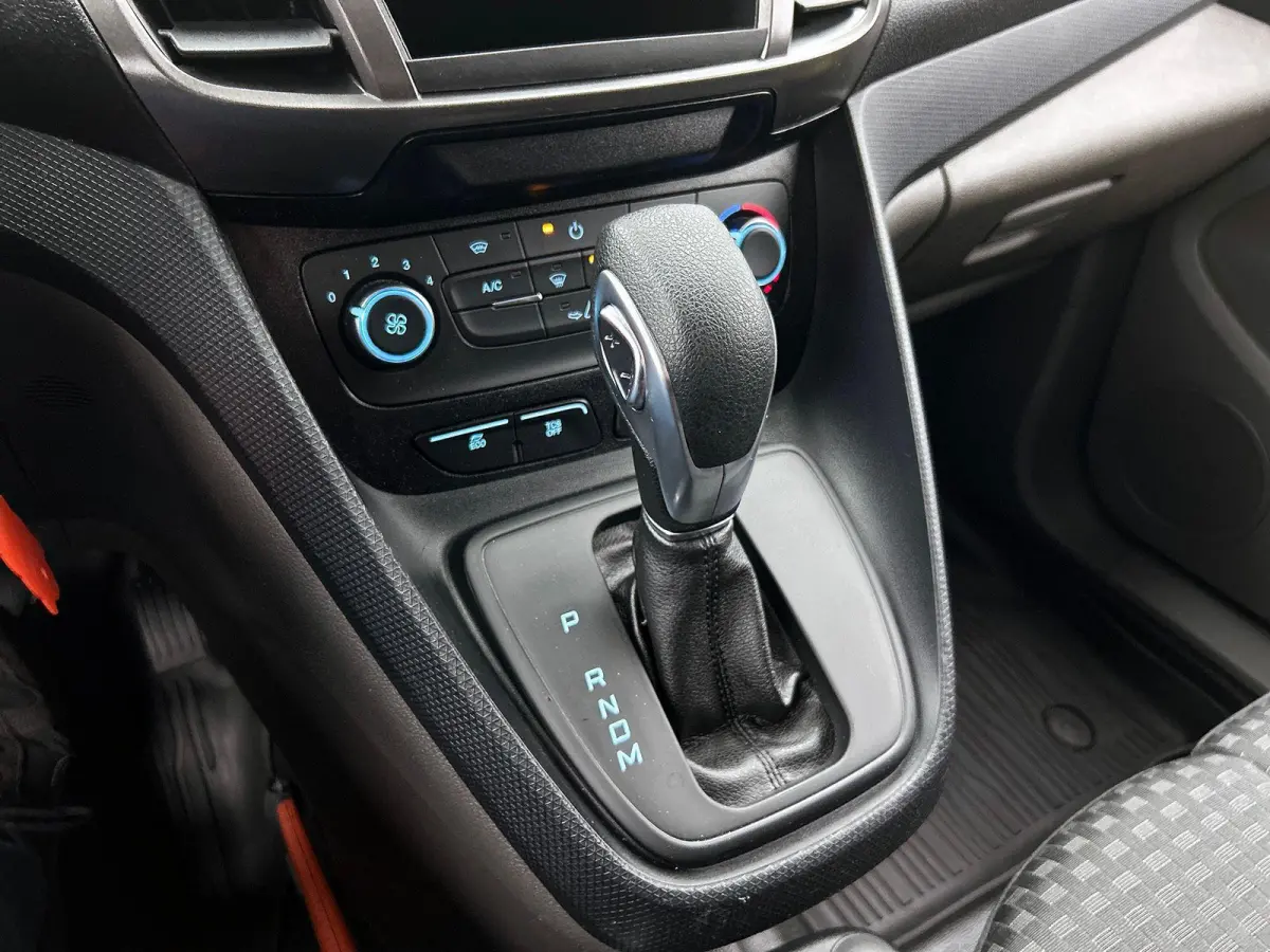 1.5 EcoBlue Automaat L2 Trend Navigatie Airco Parkeersensoren Cruise Control Camera