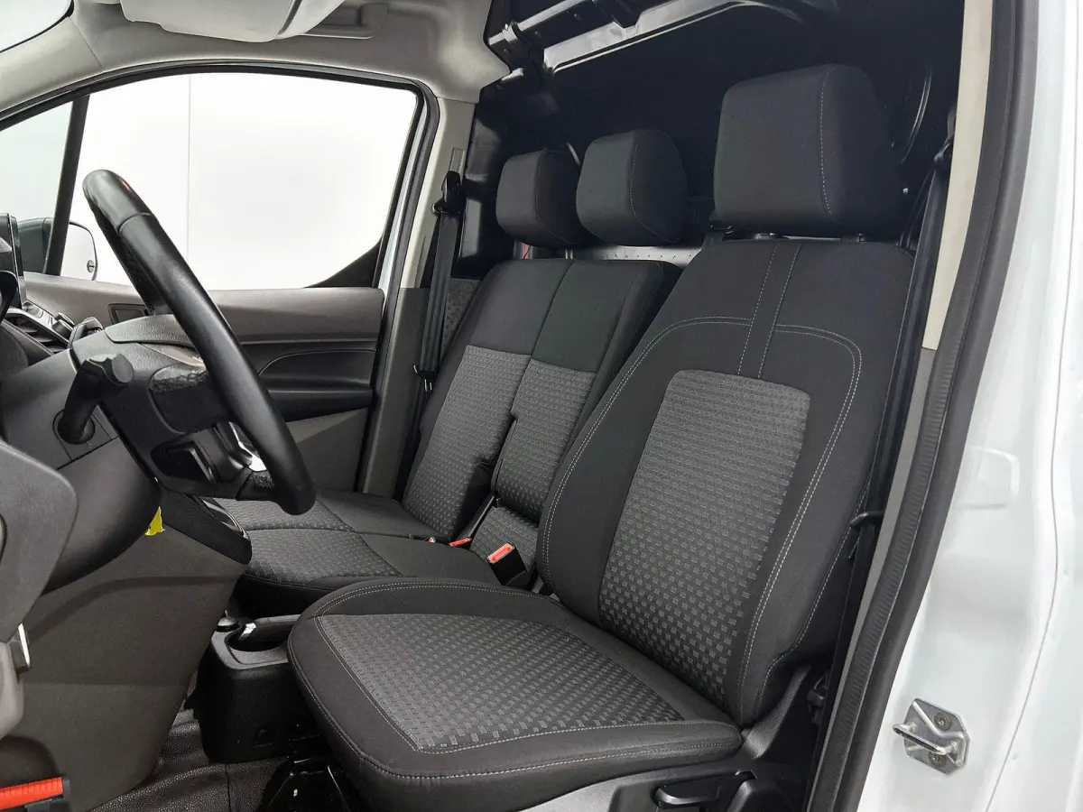 1.5 EcoBlue Automaat L2 Trend Navigatie Airco Parkeersensoren Cruise Control 3Zits Camera DAB+