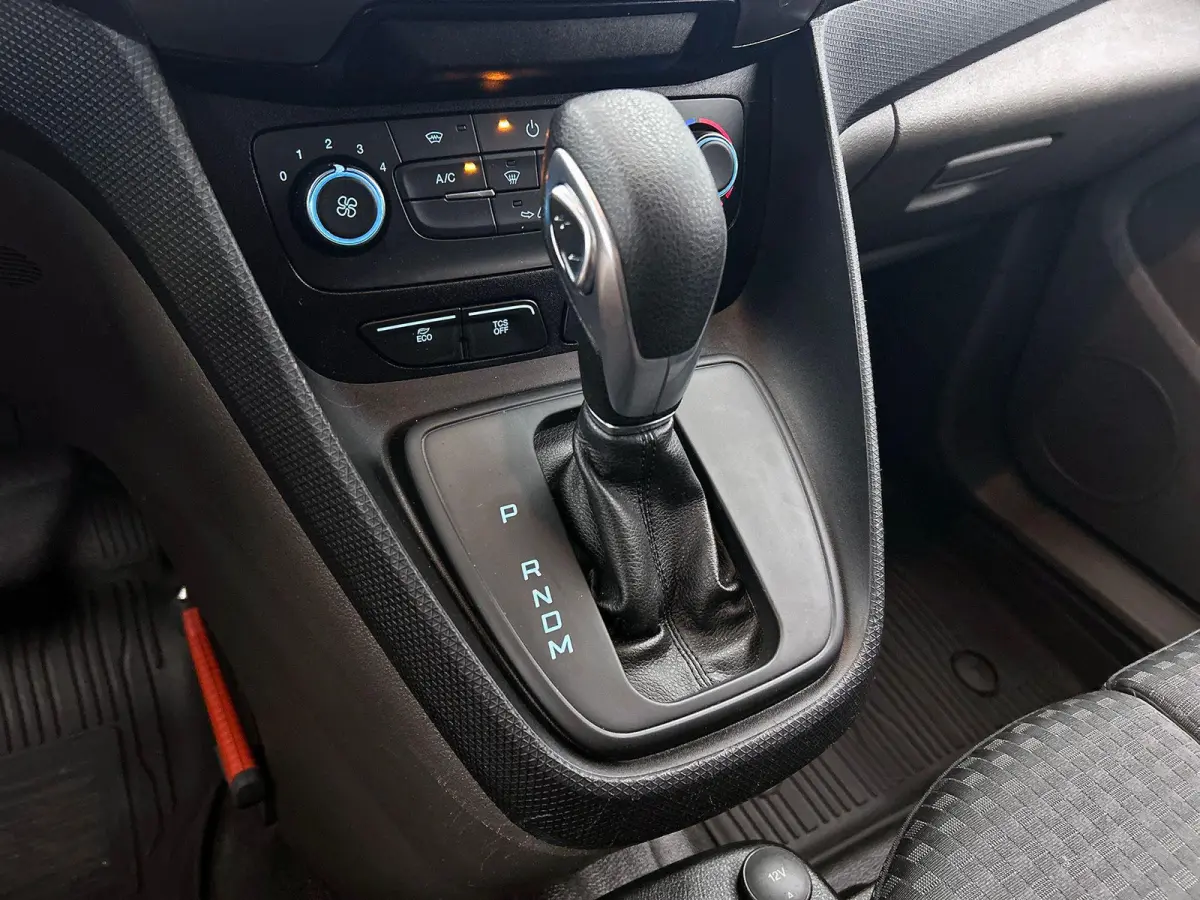 1.5 EcoBlue Automaat L2 Trend Navigatie Airco Parkeersensoren Cruise Control 3Zits Camera DAB+