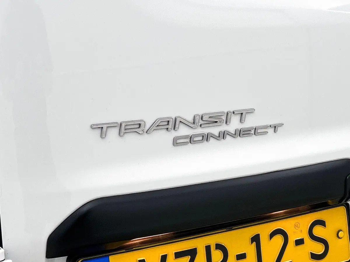 1.5 EcoBlue Automaat L2 Trend Navigatie Airco Parkeersensoren Cruise Control 3Zits Camera DAB+