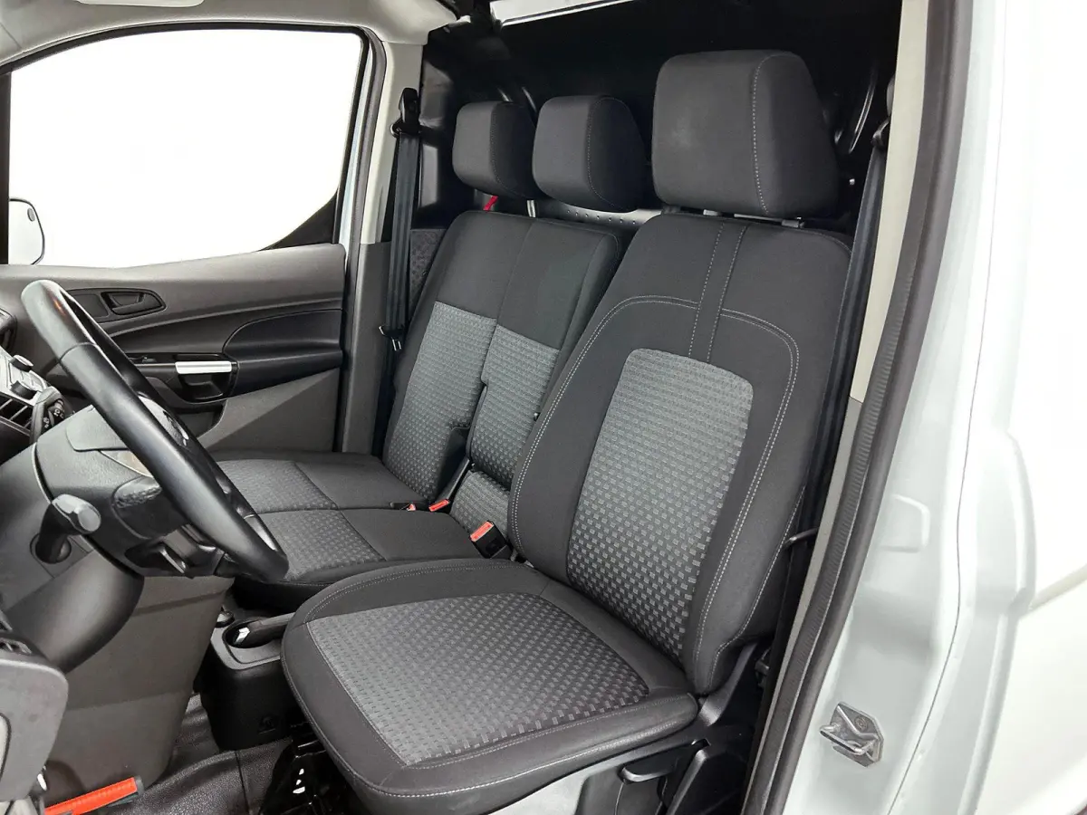 1.5 EcoBlue Automaat L2 Trend Navigatie Airco Parkeersensoren Cruise Control 3Zits Camera DAB+