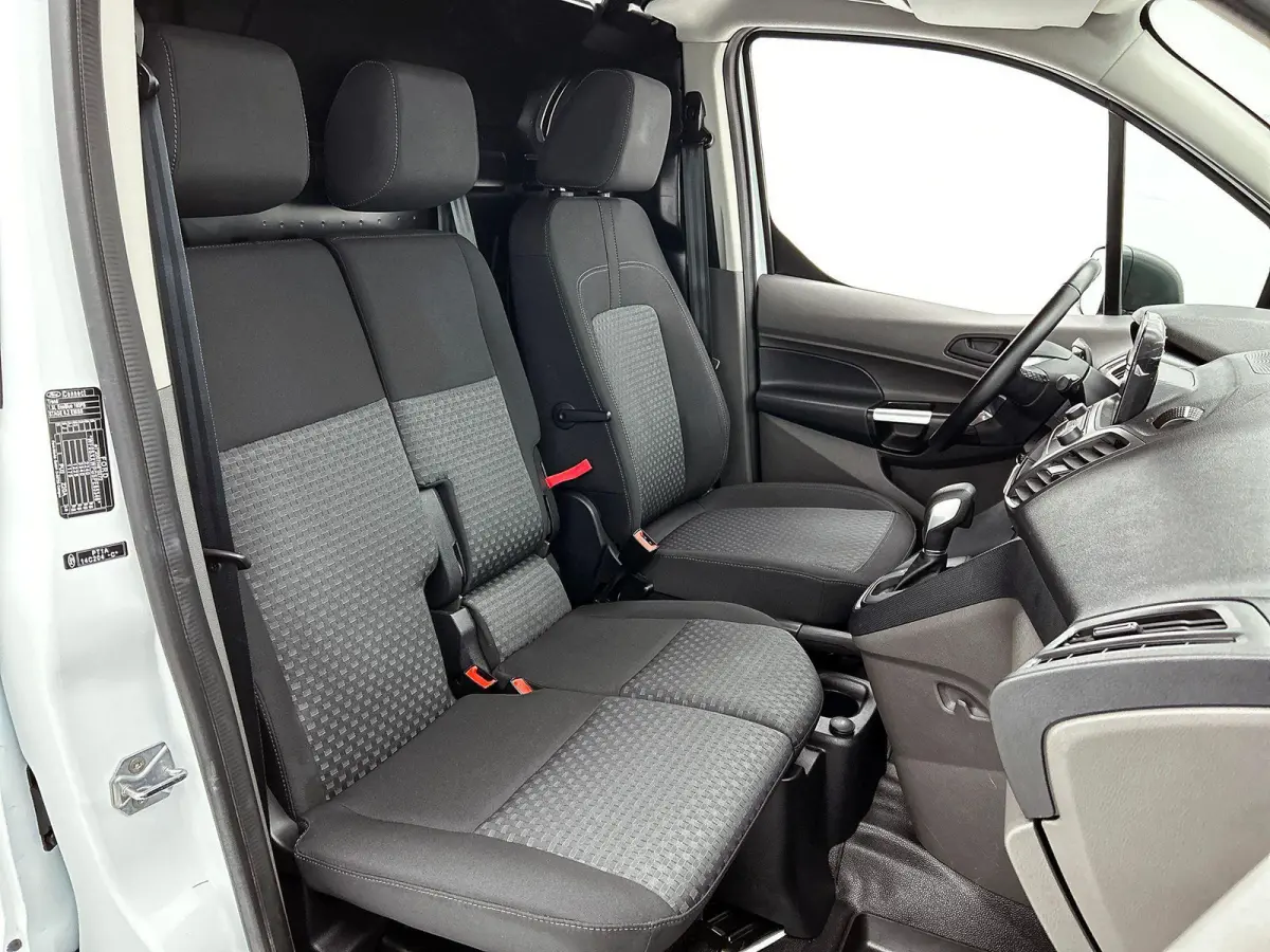 1.5 EcoBlue Automaat L2 Trend Navigatie Airco Parkeersensoren Cruise Control 3Zits Camera DAB+
