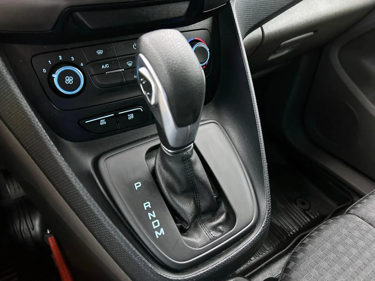 1.5 EcoBlue Automaat L2 Trend Navigatie Airco Parkeersensoren Cruise Control 3Zits Camera DAB+