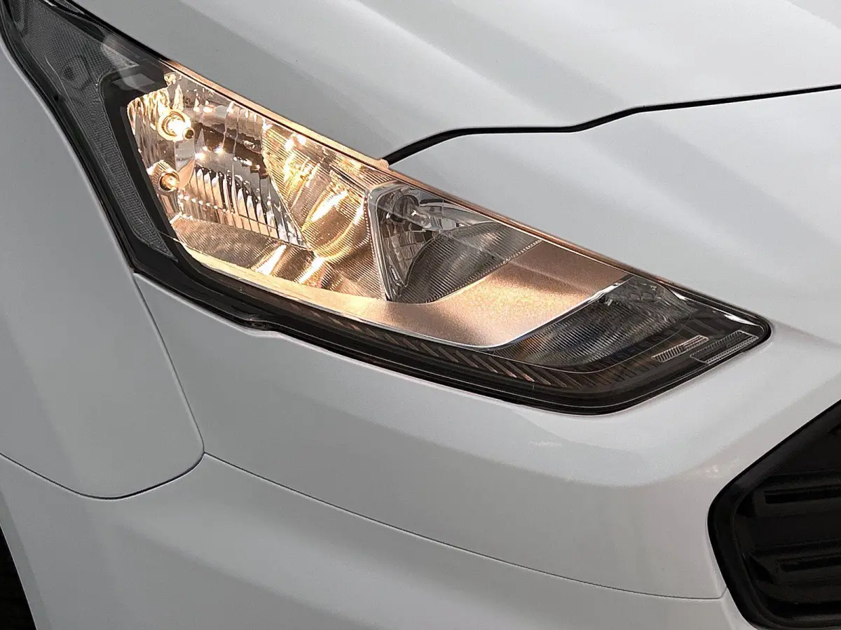 1.5 EcoBlue Automaat L2 Trend Navigatie Airco Parkeersensoren Cruise Control 3Zits Camera DAB+